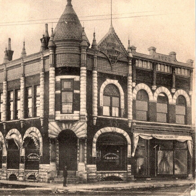 Farmers and Drovers Building, from a postcar in the past.